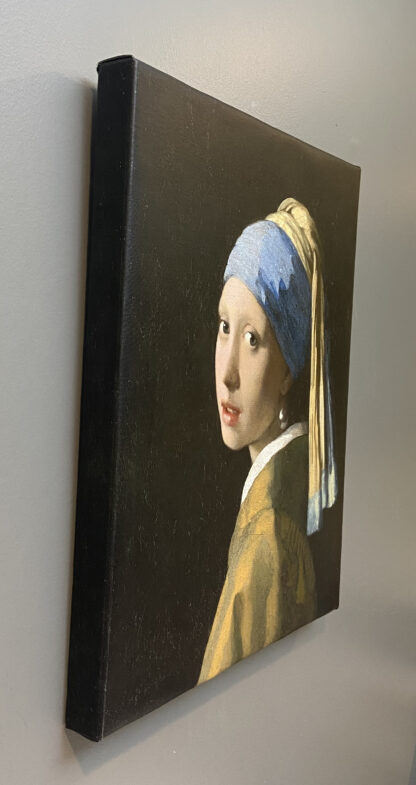 Girl with a Pearl Earring - Johannes Vermeer